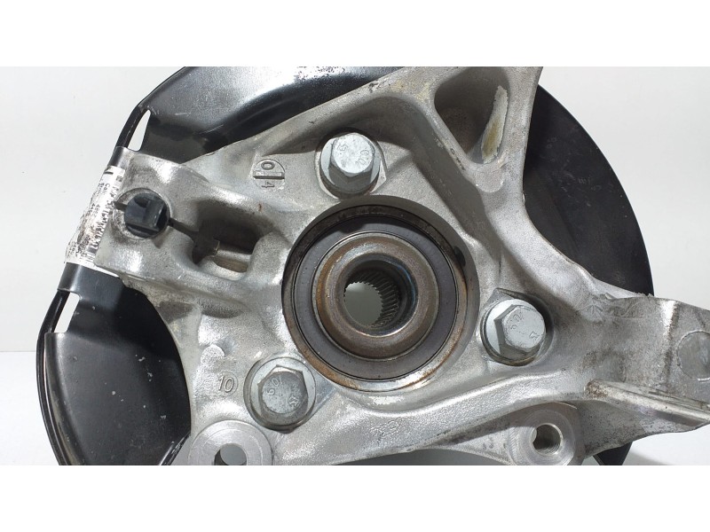 Recambio de mangueta delantera izquierda para opel astra j lim. cosmo referencia OEM IAM X16XEL 67606 