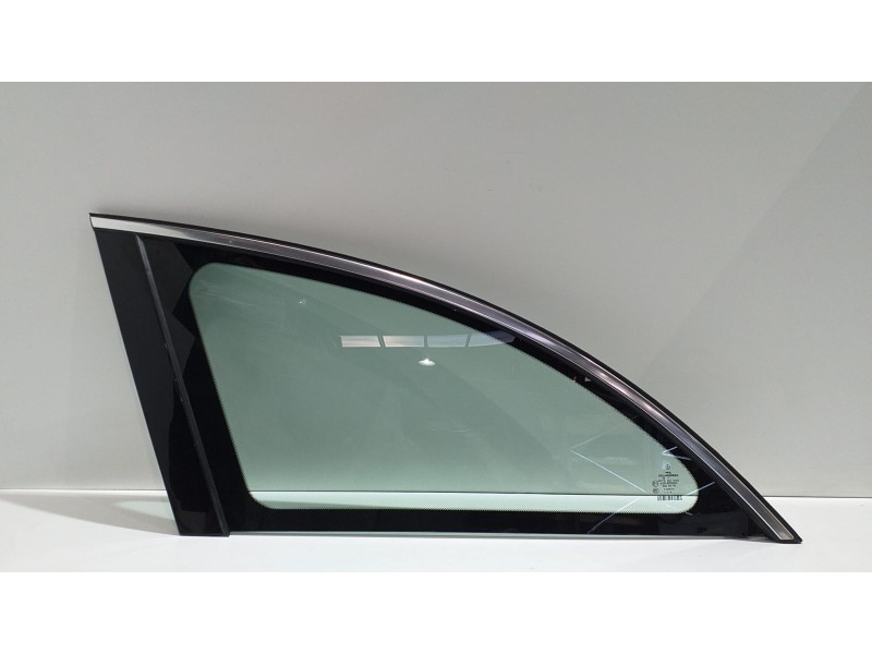 Recambio de luna custodia trasera izquierda para mercedes-benz clase r (w251) 500 l 4matic (251.172) referencia OEM IAM A2516700