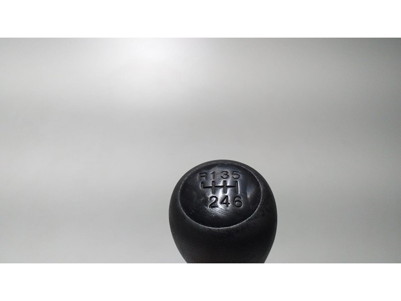 Recambio de palanca cambio para opel combo d kasten l1h1 2,2t referencia OEM IAM 553468290E 67615 