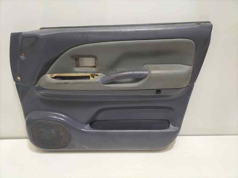 Recambio de guarnecido puerta delantera derecha para toyota land cruiser (j9) td gx (5-ptas.) referencia OEM IAM 6777760050 8166