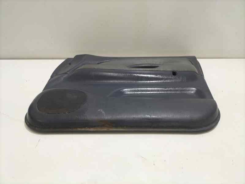 Recambio de guarnecido puerta delantera derecha para toyota land cruiser (j9) td gx (5-ptas.) referencia OEM IAM 6777760050 8166