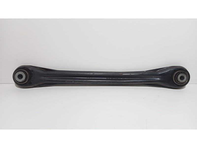 Recambio de brazo suspension inferior trasero izquierdo para volkswagen touareg (7la) 3.0 v6 tdi dpf referencia OEM IAM 7L050153