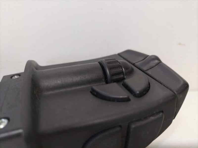 Recambio de mando volante para renault megane iii berlina 5 p expression referencia OEM IAM 255520013R 86422 