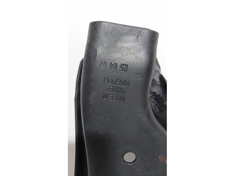 Recambio de brazo suspension inferior trasero derecho para volkswagen touareg (7la) 3.0 v6 tdi dpf referencia OEM IAM 7L0505352A