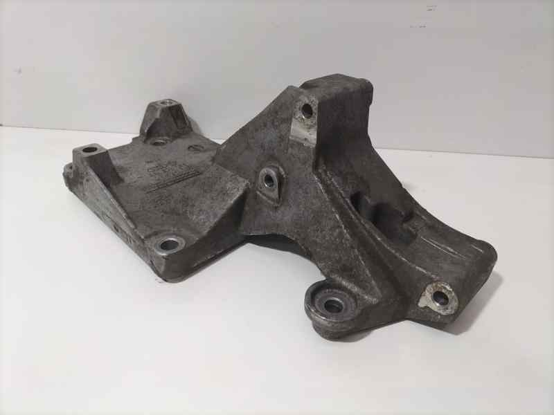 Recambio de soporte alternador para seat ibiza (6l1) signo referencia OEM IAM 038903143R 81682 