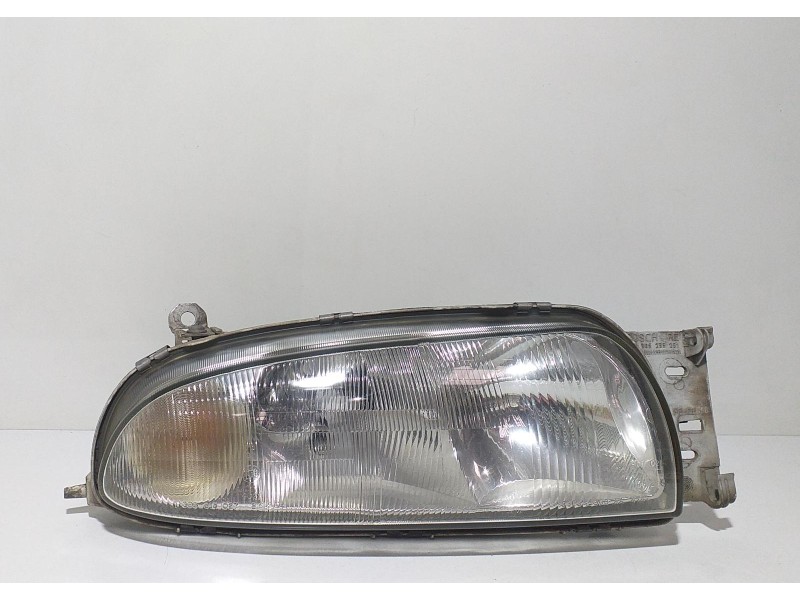 Recambio de faro derecho para ford fiesta berlina valore referencia OEM IAM 1305235251 67638 