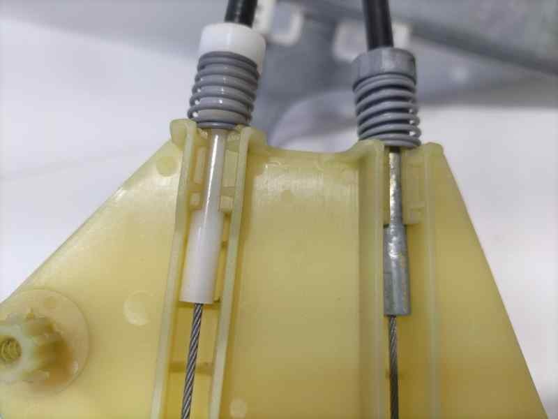 Recambio de elevalunas trasero derecho para renault megane iii berlina 5 p expression referencia OEM IAM 827200003R 86427 