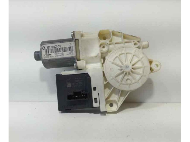 Recambio de motor elevalunas trasero derecho para renault megane iii berlina 5 p expression referencia OEM IAM 827300003R 86429 