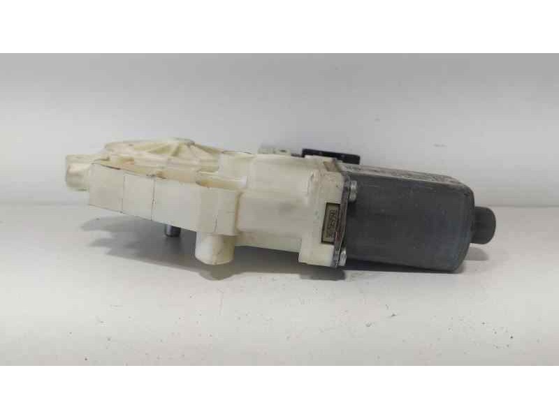 Recambio de motor elevalunas trasero derecho para renault megane iii berlina 5 p expression referencia OEM IAM 827300003R 86429 