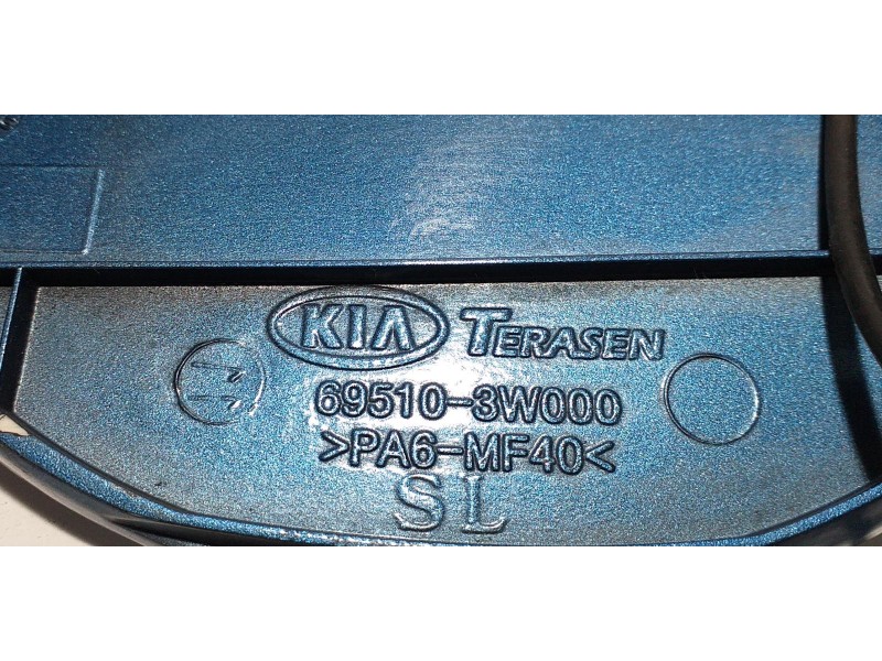 Recambio de tapa exterior combustible para kia sportage concept 4x2 referencia OEM IAM 695103W000 57177 