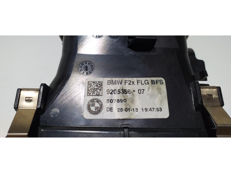 Recambio de rejilla aireadora para bmw serie 1 lim. (f20) m135i xdrive referencia OEM IAM 9205356 60827 