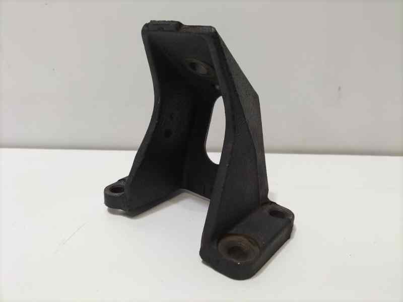 Recambio de soporte motor para toyota land cruiser (j9) td gx (5-ptas.) referencia OEM IAM 1231567030 83267 