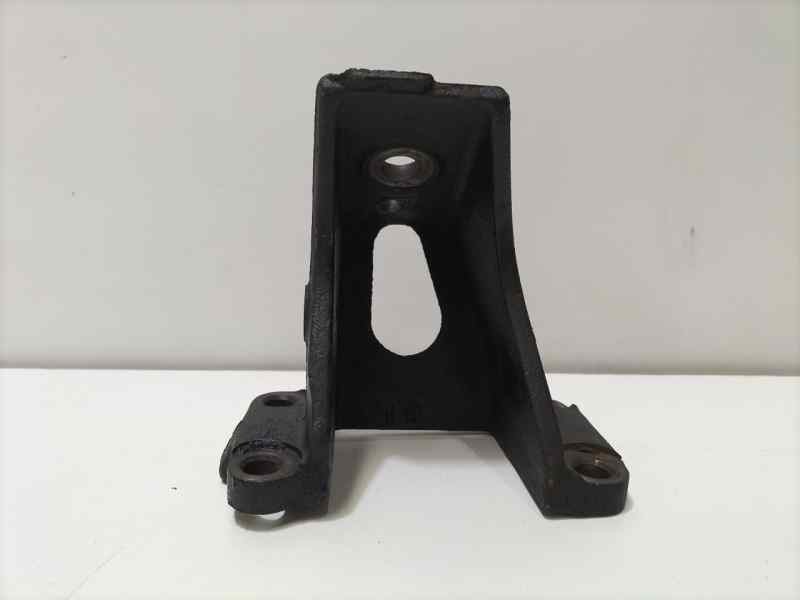 Recambio de soporte motor para toyota land cruiser (j9) td gx (5-ptas.) referencia OEM IAM 1231567030 83267 