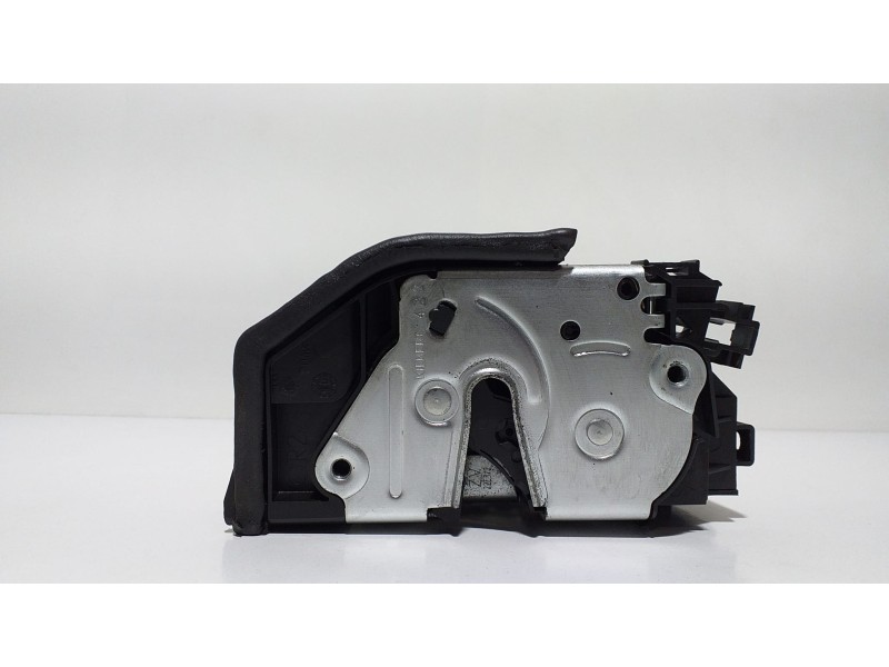 Recambio de cerradura puerta trasera derecha para bmw serie 1 lim. (f20) m135i xdrive referencia OEM IAM 7229460 60830 