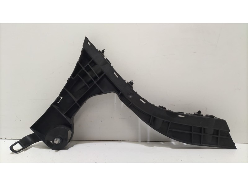 Recambio de molduras traseras para volvo xc60 2.4 diesel cat referencia OEM IAM 30764698 77142 