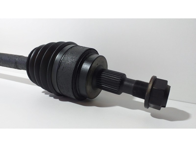 Recambio de transmision trasera derecha para mercedes-benz clase r (w251) 320 cdi l (251.122) referencia OEM IAM A2513500610 744