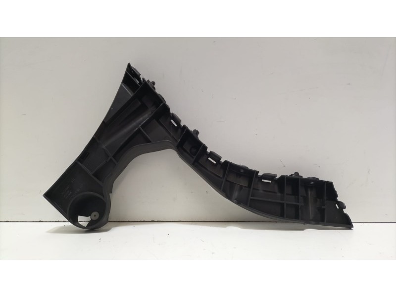 Recambio de molduras traseras para volvo xc60 2.4 diesel cat referencia OEM IAM 30764697 77143 