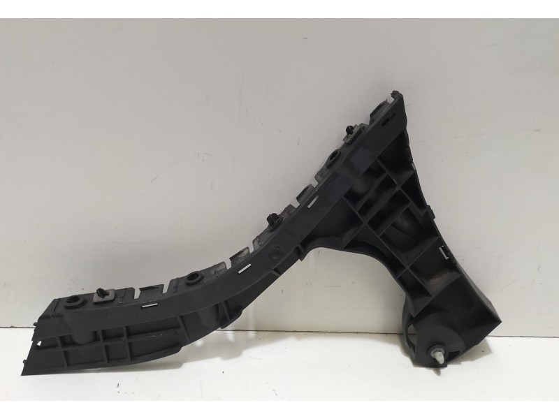 Recambio de molduras traseras para volvo xc60 2.4 diesel cat referencia OEM IAM 30764697 77143 