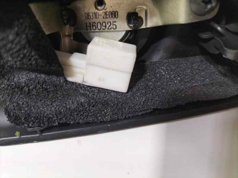 Recambio de molduras delanteras para hyundai tucson (jm) 2.0 crdi style referencia OEM IAM 963102E000 81698 