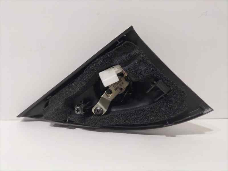 Recambio de molduras delanteras para hyundai tucson (jm) 2.0 crdi style referencia OEM IAM 963102E000 81698 