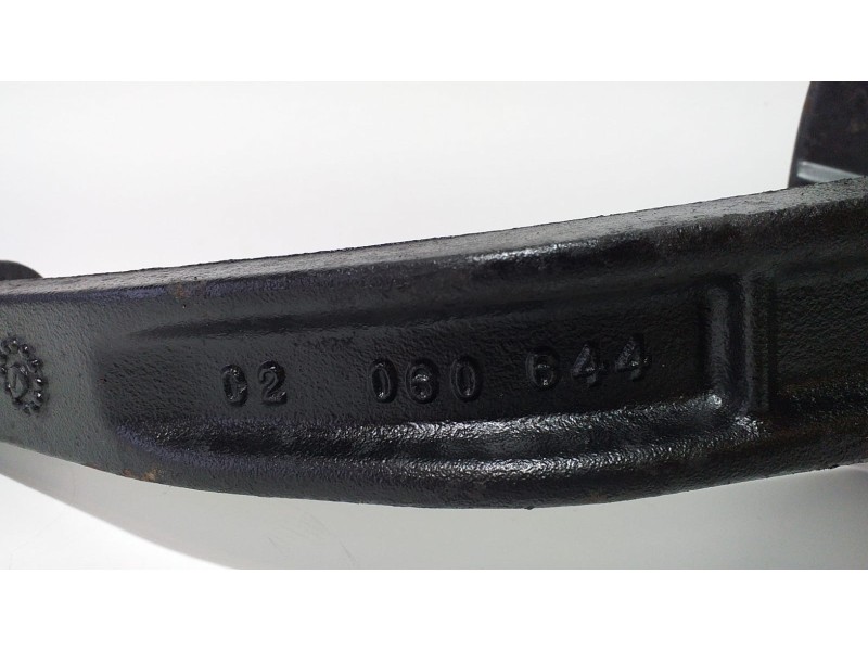 Recambio de mangueta delantera izquierda para mercedes-benz clase r (w251) 320 cdi l (251.122) referencia OEM IAM 060644 74486 