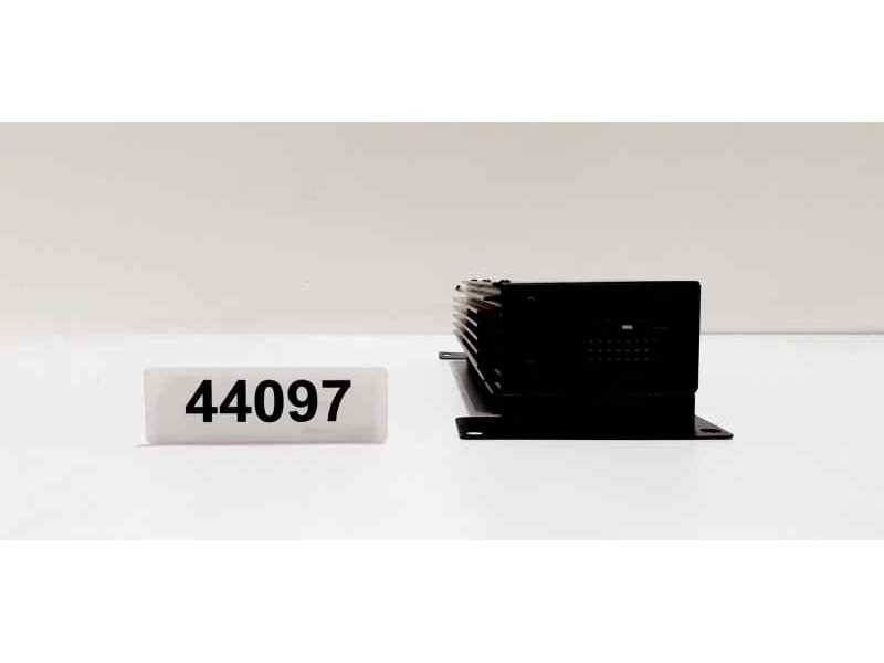 Recambio de sistema audio / radio cd para audi a4 cabrio (8h) 2.5 tdi referencia OEM IAM 8H0035223 44097 