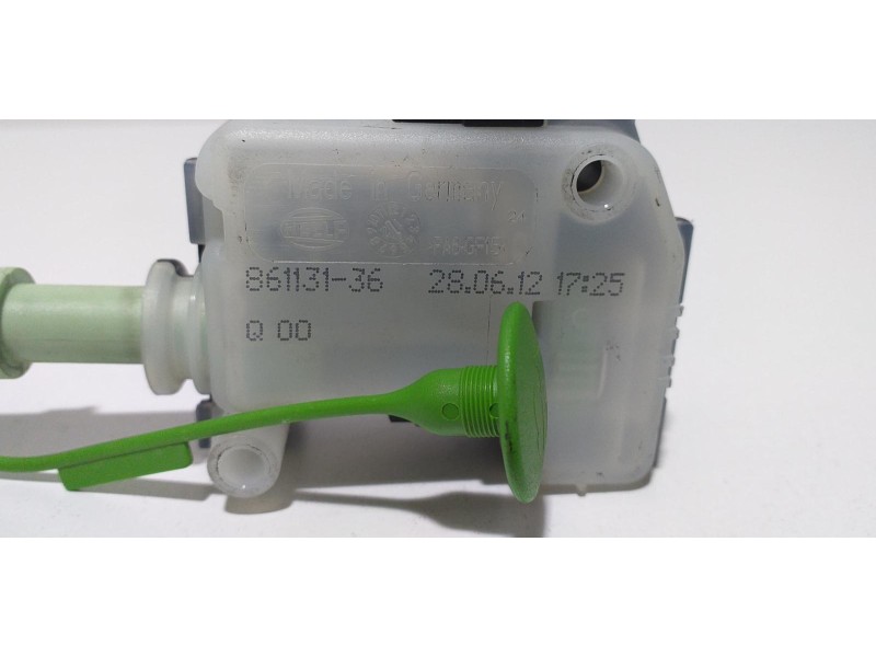 Recambio de tapa exterior combustible para volvo xc60 r-design 2wd referencia OEM IAM 86113136 57200 