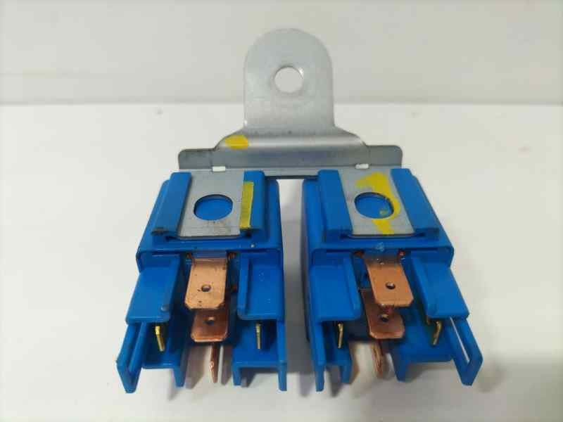 Recambio de rele para hyundai tucson (jm) 2.0 crdi style referencia OEM IAM 952302E000 81704 