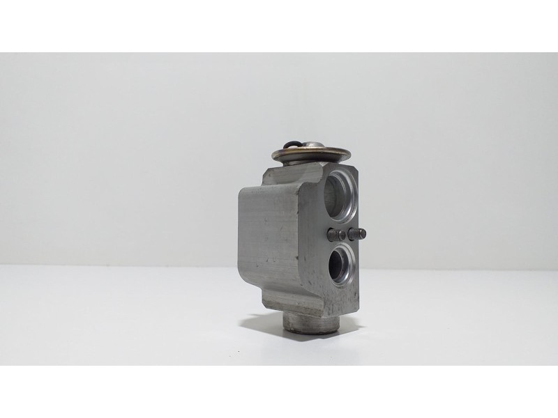 Recambio de valvula expansion para volkswagen t5 transporter/furgoneta combi referencia OEM IAM 7H0820712 57205 
