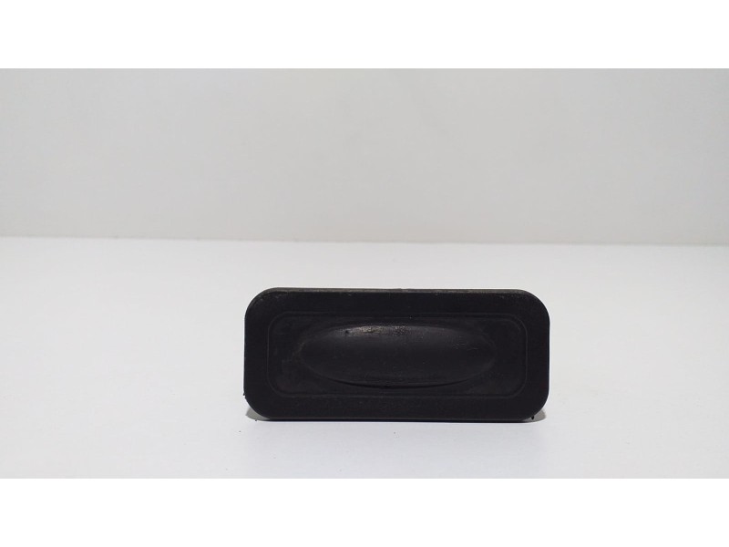 Recambio de maneta exterior porton para renault megane ii berlina 5p 1.9 dci diesel fap referencia OEM IAM 8200076256 57206 