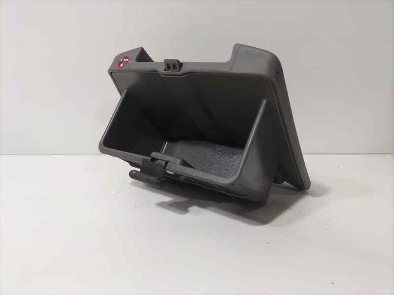 Recambio de guantera para hyundai tucson (jm) 2.0 crdi style referencia OEM IAM 846912E000 81708 