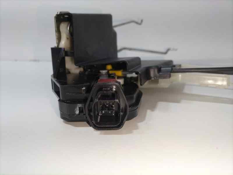 Recambio de cerradura puerta delantera derecha para hyundai tucson (jm) 2.0 crdi style referencia OEM IAM 813202E010 81712 