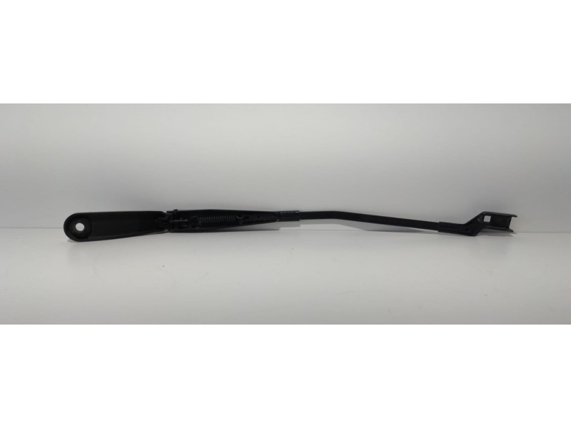 Recambio de brazo limpia delantero izquierdo para volvo xc60 2.4 diesel cat referencia OEM IAM 30753525 77228 