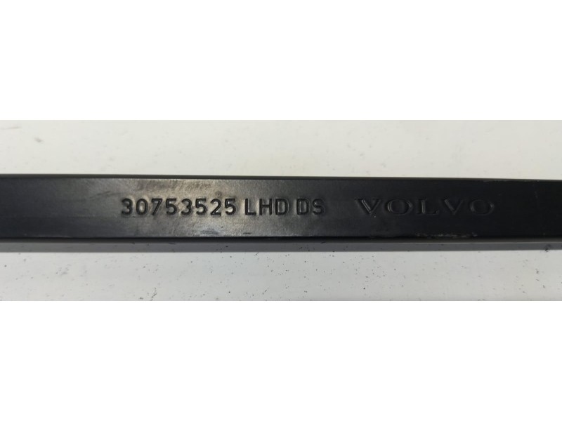 Recambio de brazo limpia delantero izquierdo para volvo xc60 2.4 diesel cat referencia OEM IAM 30753525 77228 
