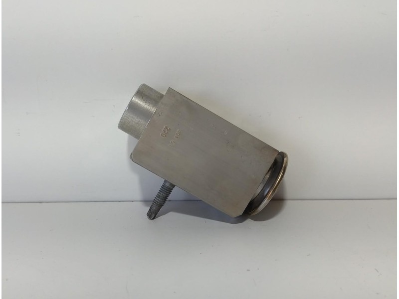 Recambio de valvula expansion para volvo xc60 2.4 diesel cat referencia OEM IAM 7010973 77232 