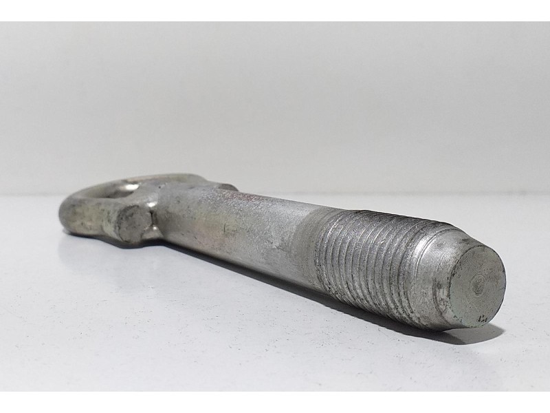 Recambio de herramientas para toyota auris hybrid active referencia OEM IAM 2ZRFXE 67706 