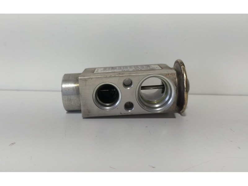 Recambio de valvula expansion para volvo xc60 2.4 diesel cat referencia OEM IAM 7010973 77232 