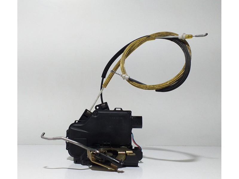 Recambio de cerradura puerta trasera derecha para audi a6 berlina (4b2) 2.5 tdi referencia OEM IAM 4B0839016B 67716 