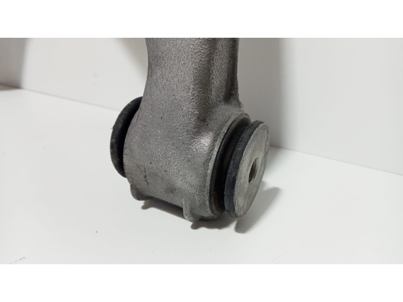 Recambio de brazo suspension inferior trasero derecho para audi a8 (4e2) 4.0 tdi quattro referencia OEM IAM 4E0511512F 74510 