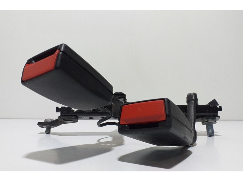 Recambio de cinturon seguridad trasero derecho para mercedes-benz clase s (w221) berlina 600 (221.176) referencia OEM IAM A22186