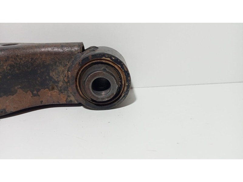 Recambio de brazo suspension inferior trasero derecho para nissan x-trail (t31) le referencia OEM IAM 55110JG000 74511 