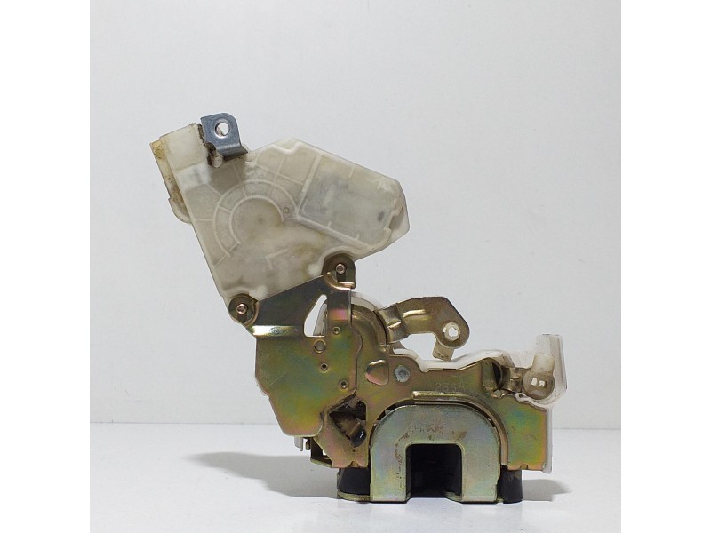 Recambio de cerradura puerta trasera derecha para nissan terrano/terrano.ii (r20) comfort referencia OEM IAM 8255250J01 67719 