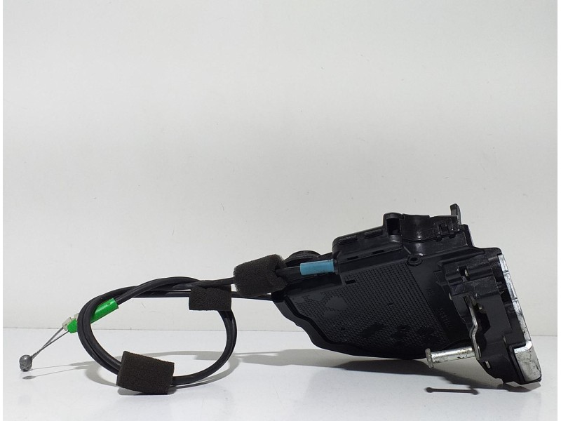 Recambio de cerradura puerta trasera derecha para toyota rav 4 (a3) executive referencia OEM IAM 6905042021 67726  Recambio de cerradura puerta trasera derecha para toyota rav 4 (a3) executive referencia OEM IAM 6905042021 67726