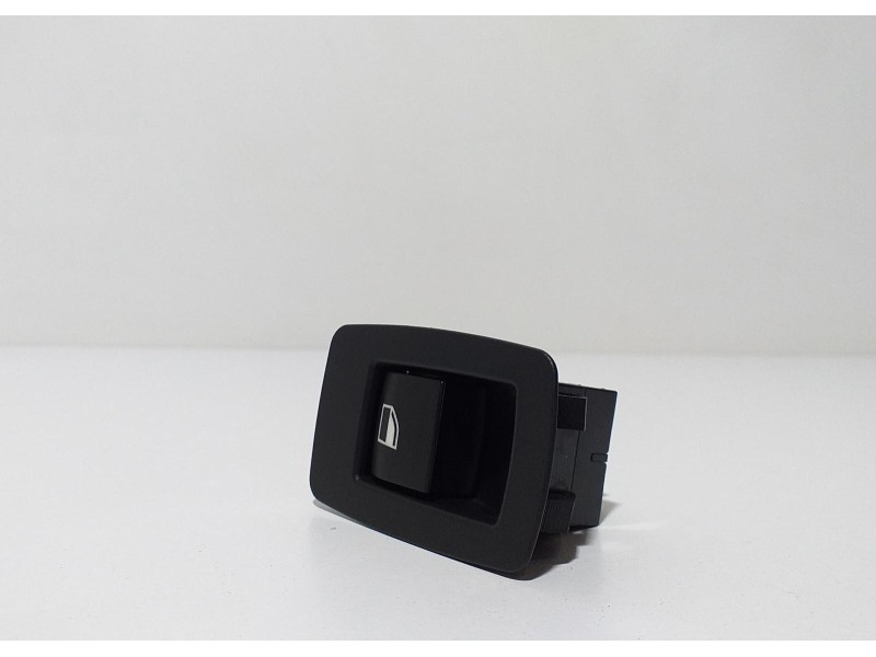 Recambio de mando elevalunas trasero izquierdo para bmw serie 1 lim. (f20) m135i xdrive referencia OEM IAM 9208106 60913 