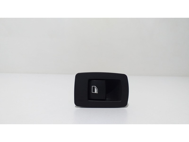 Recambio de mando elevalunas trasero derecho para bmw serie 1 lim. (f20) m135i xdrive referencia OEM IAM 9208106 60914 