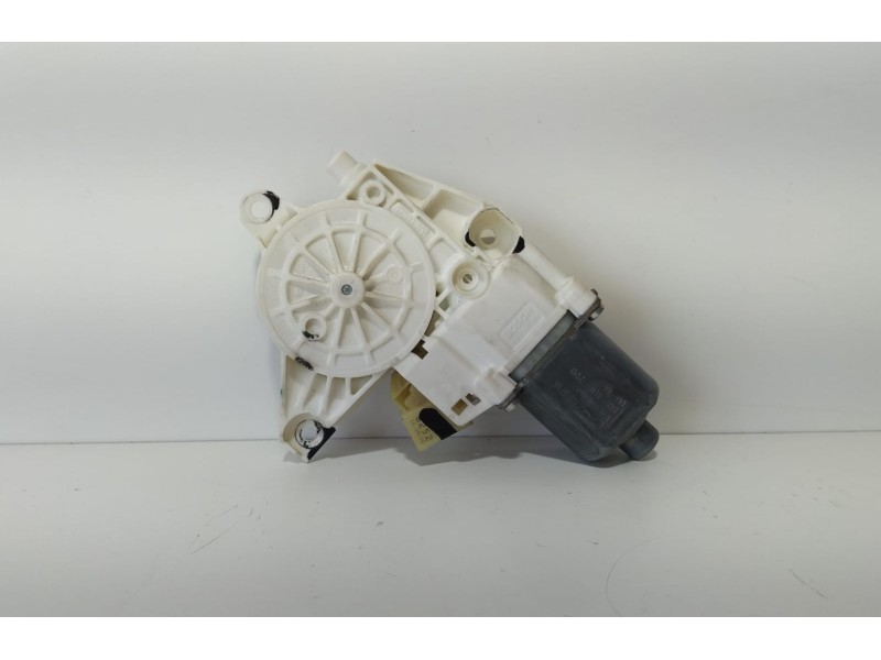 Recambio de motor elevalunas trasero derecho para mercedes-benz clase r (w251) 320 cdi l (251.122) referencia OEM IAM 0130822280