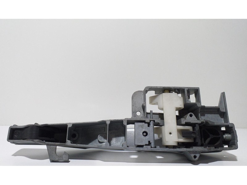 Recambio de maneta exterior delantera derecha para peugeot 407 st confort referencia OEM IAM 9653401580 57260 