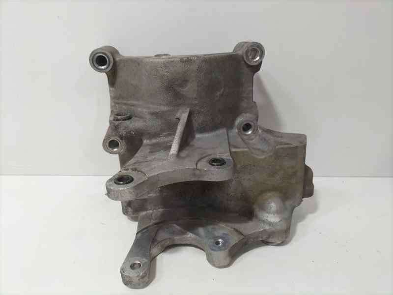 Recambio de soporte alternador para hyundai tucson (jm) 2.0 crdi style referencia OEM IAM D4EA 81732 