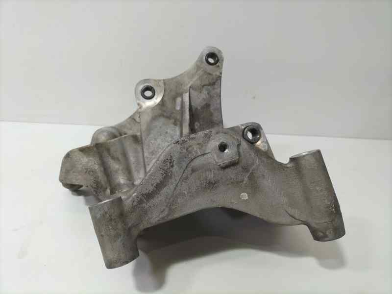 Recambio de soporte alternador para hyundai tucson (jm) 2.0 crdi style referencia OEM IAM D4EA 81732 