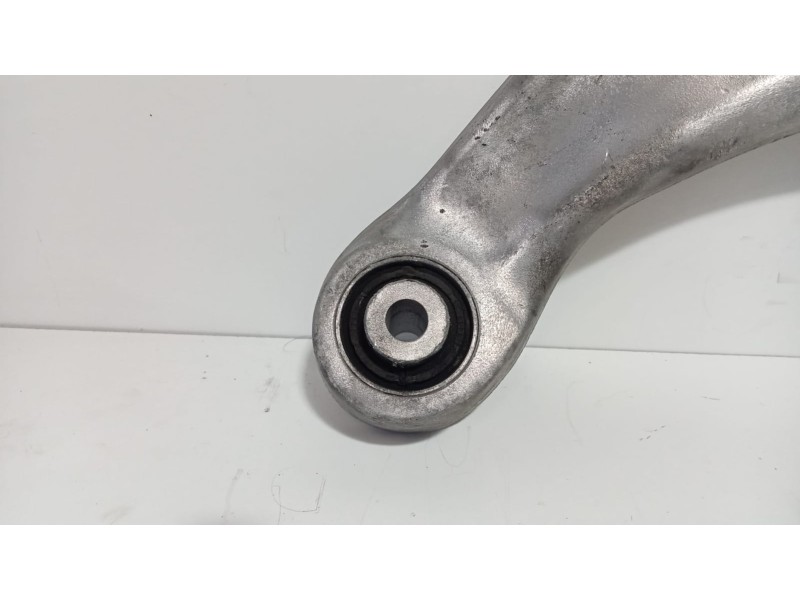 Recambio de brazo suspension superior trasero izquierdo para audi a5 coupe (8t) 2.0 tdi quattro referencia OEM IAM 8K0505323F 74